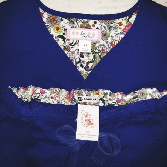 Koi Scrub Set in Royal Blue size Xsmall EUC - Picture 3 of 3
